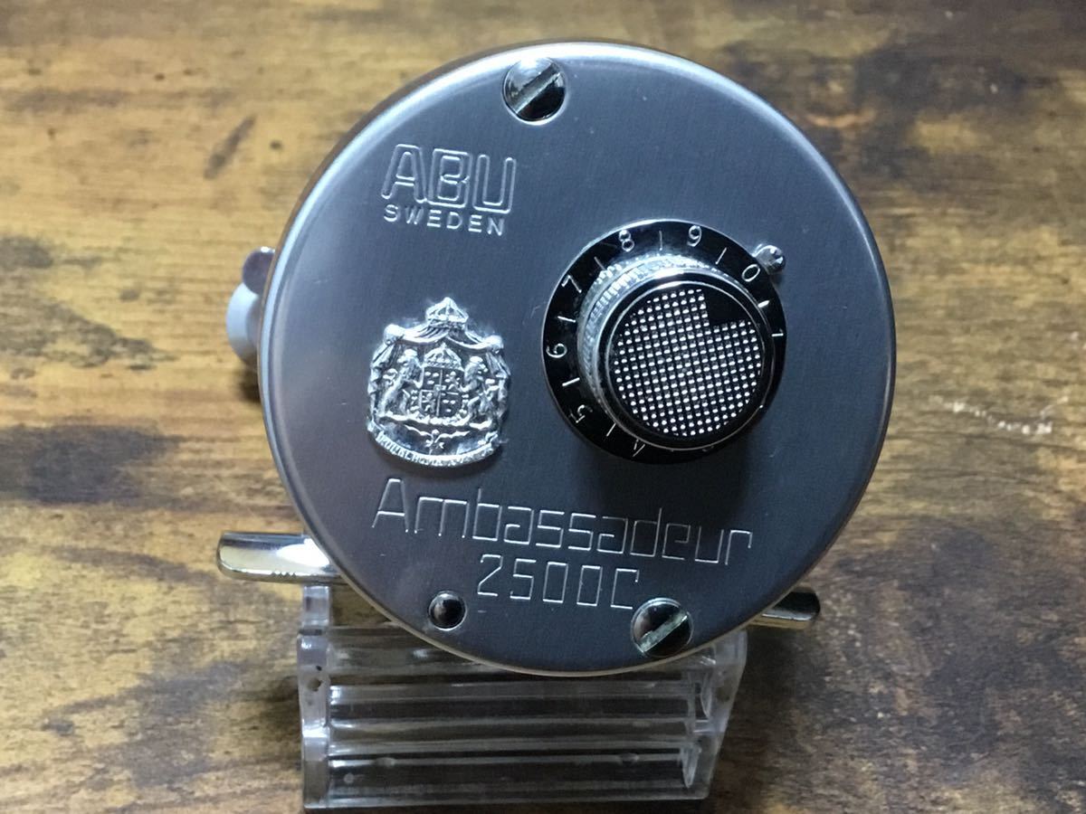 ABU/Ambassadeur/2500C/黒ハイ/シルバー/SWEDEN/美品/アブ