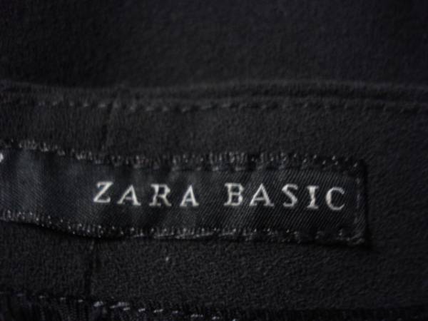格安ガーリー可愛い・ZARA(ザラ)・チャコールグレー系(濃グレー系)～ライトブラック系地・高級フレアー系デザインスカート M_画像3