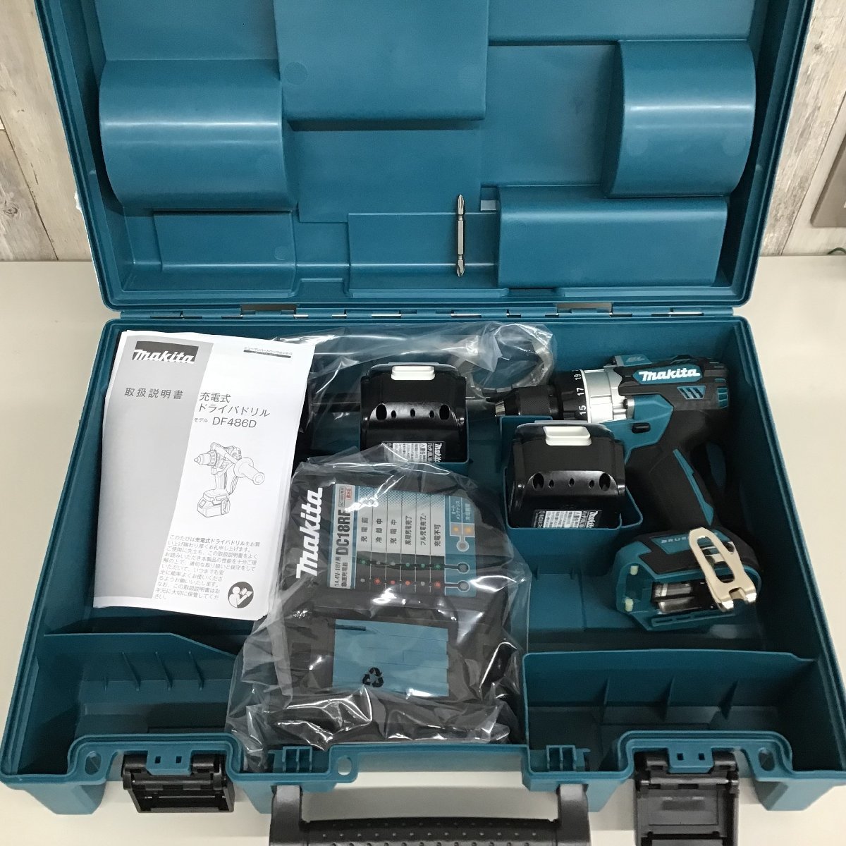 未使用品】マキタ makita 18V 充電式ドライバドリル DF486DRGX 発送