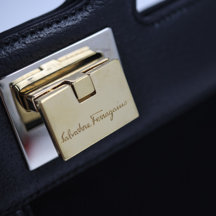 美品 Salvatore Ferragamo サルヴァトーレ フェラガモ 21 1849