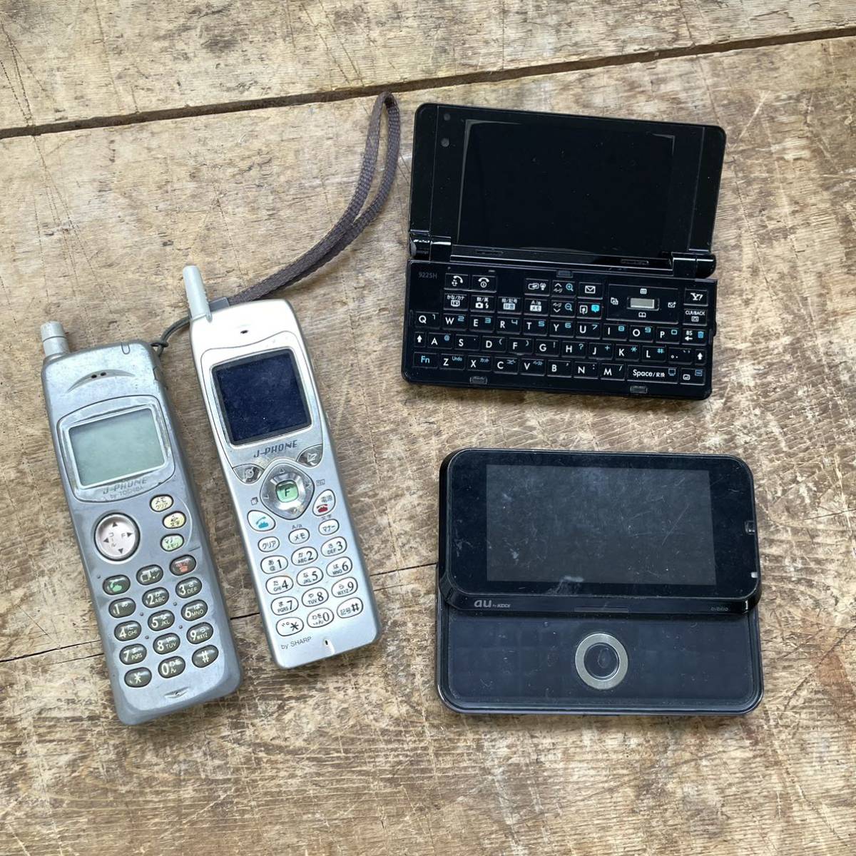 SN】携帯電話 24点 まとめて ガラケー au J-PHONE docomo TU-KA SN】携帯電話 24点 まとめて ガラケー au J-PHONE docomo TU-KA