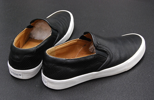 美品 コーチ COACH 「PARKER SLIP ON/パーカースリッポン FG1452」牛革 パンチングレザースリッポン/スニーカー 黒 10D/27cm_画像2