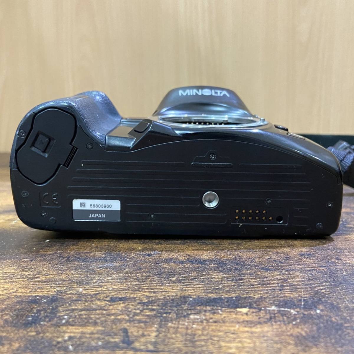 MINOLTA ミノルタ a 807 si 一眼レフ カメラ ブラック 黒 ボディ MINOLTA ミノルタ a 807 si 一眼レフ カメラ ブラック 黒 ボディ