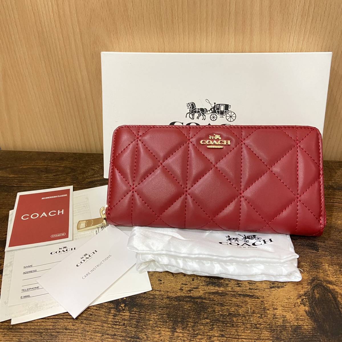 コーチ COACH  長財布 クラシックレッド キルテッド レッド