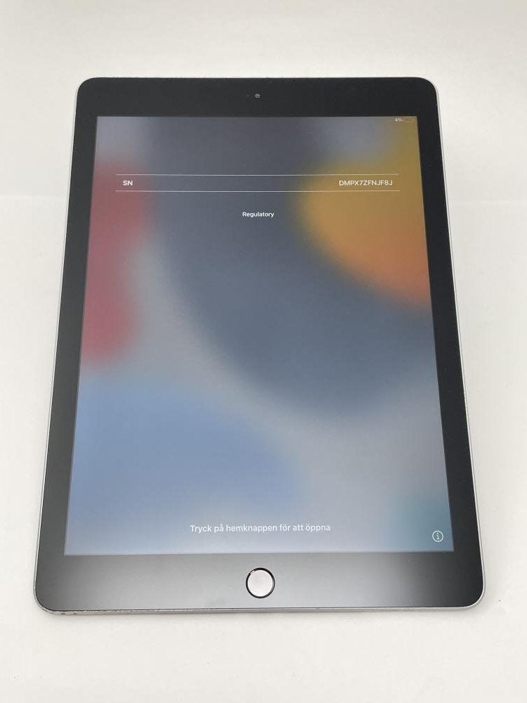 293【ジャンク品】 iPad 第6世代 9.7インチ 32GB Wi-Fi スペースグレイ