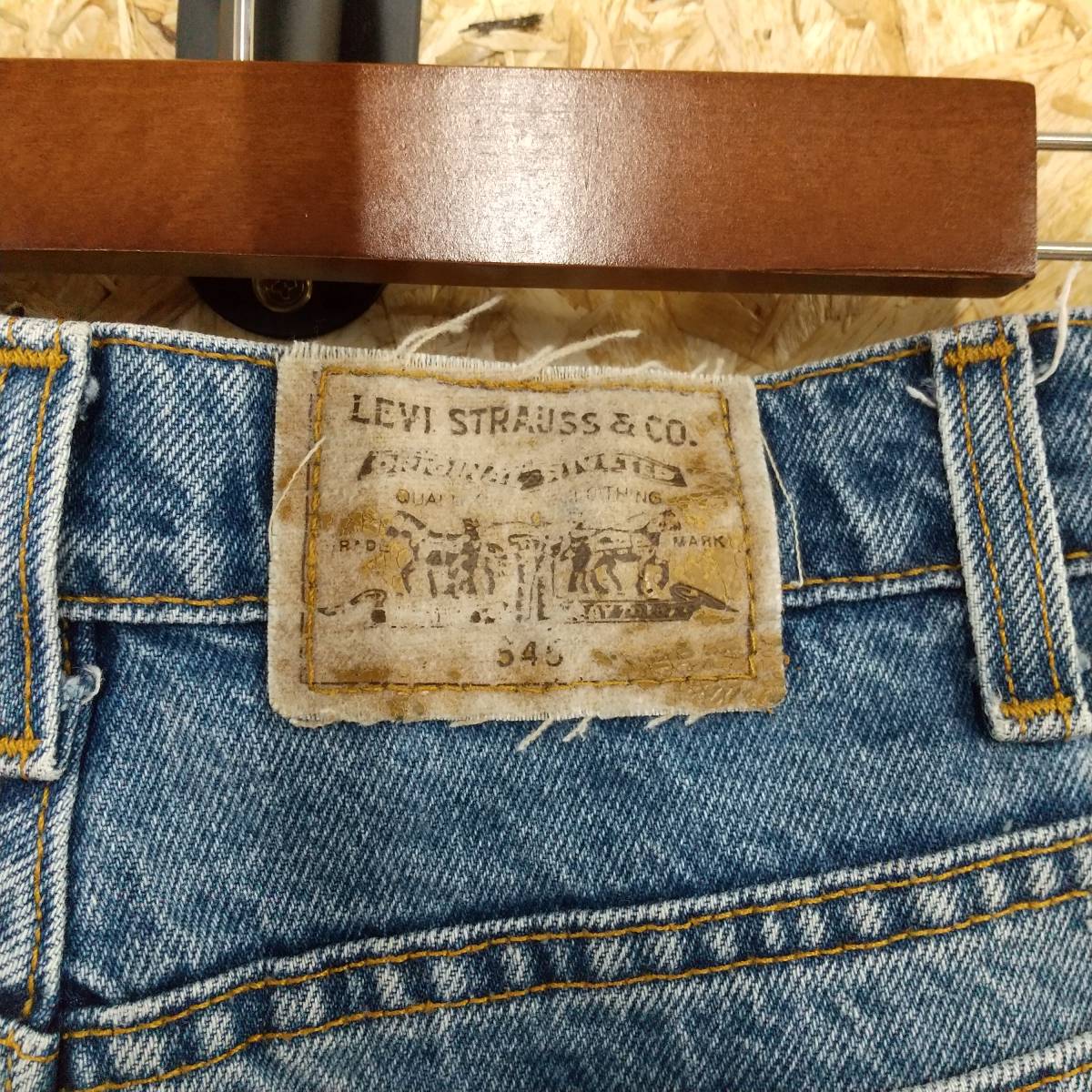 HB285【2003】LEVI'S 545 ルーズフィット デニムパンツ W36 L30 ボタン裏513 古着 リーバイス ジーンズ【130102000022】_画像6