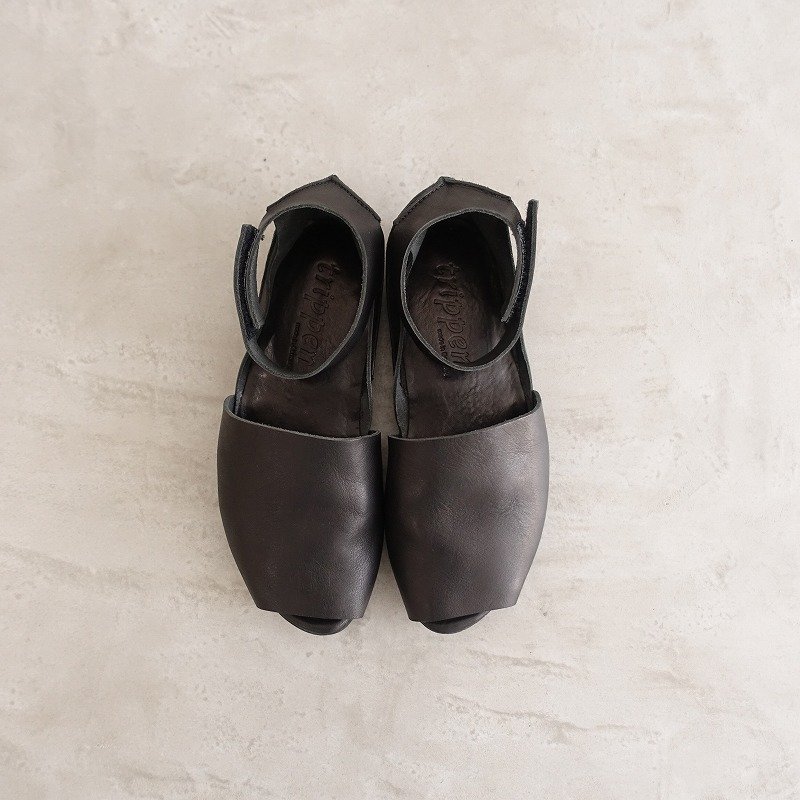 定価4.8万】トリッペン trippen *Lateen アンクルストラップサンダル