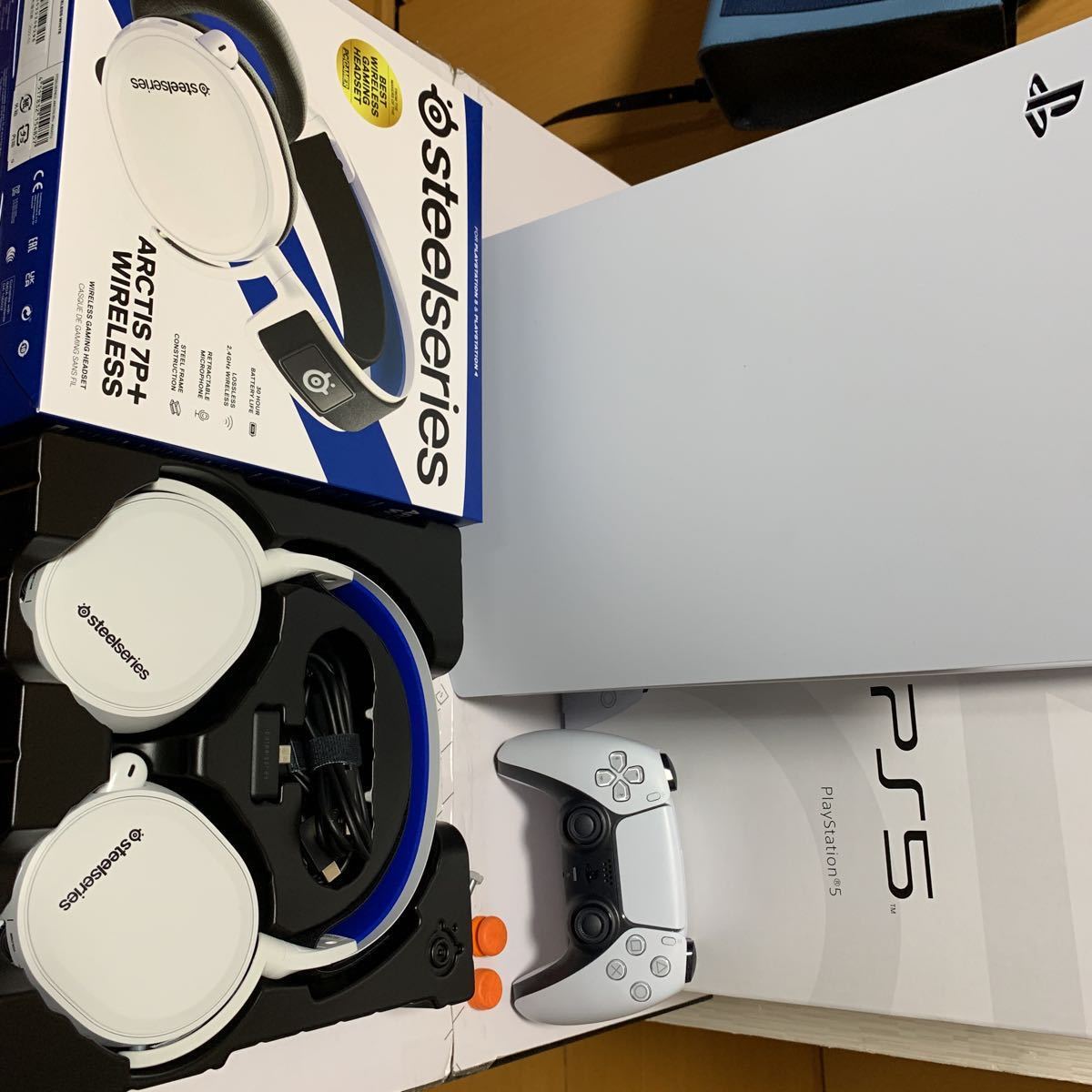 開封済 PlayStation 5 本体 CFI-1100A01 ディスクドライブ搭載モデル PS5 プレイステーション5