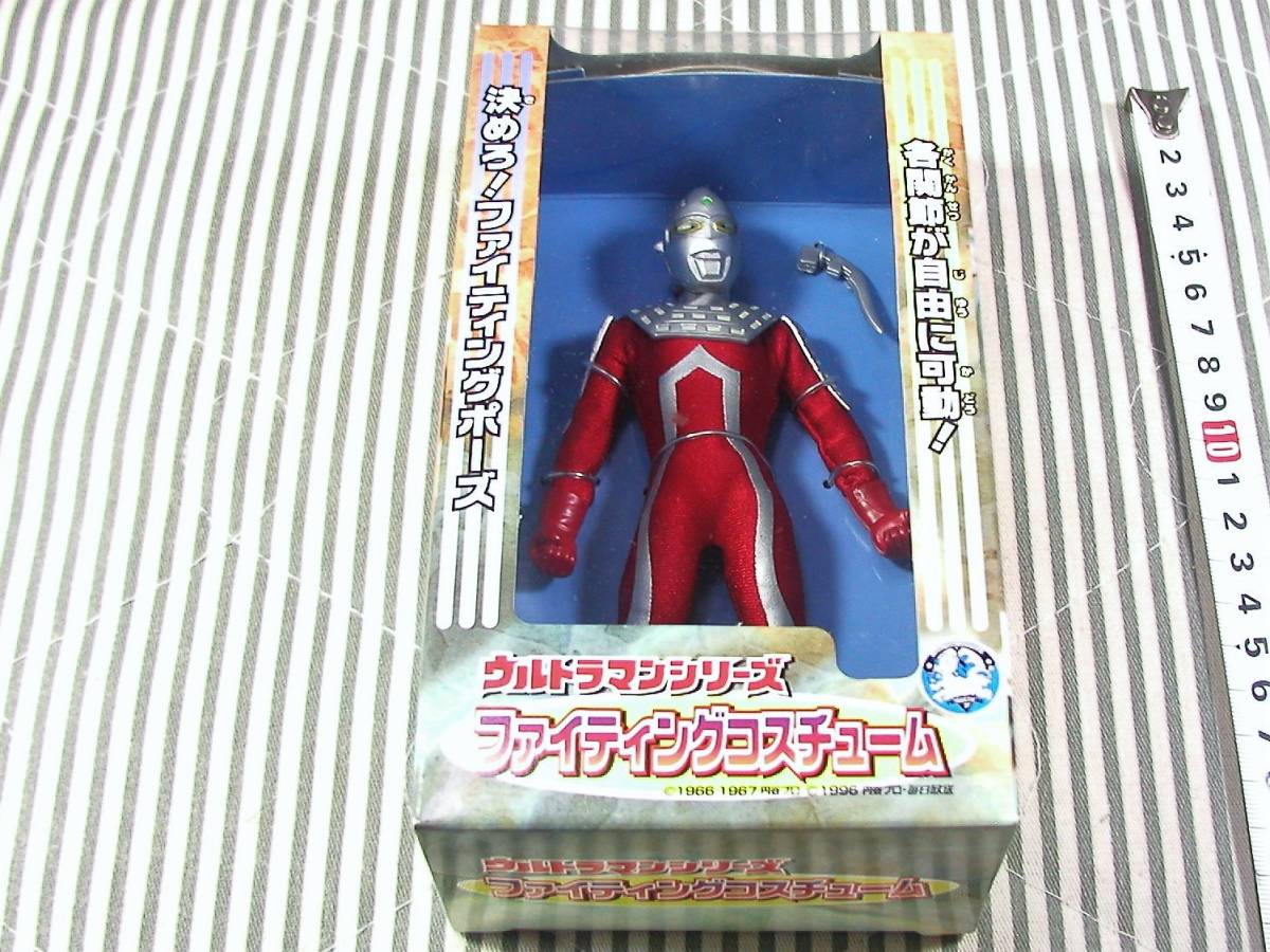 ★☆★ 貴重 カッコイイ！ 各関節が自由に稼働 ウルトラセブン ファインディングコスチューム BANDAI 1996 未使用 ★☆★_画像2