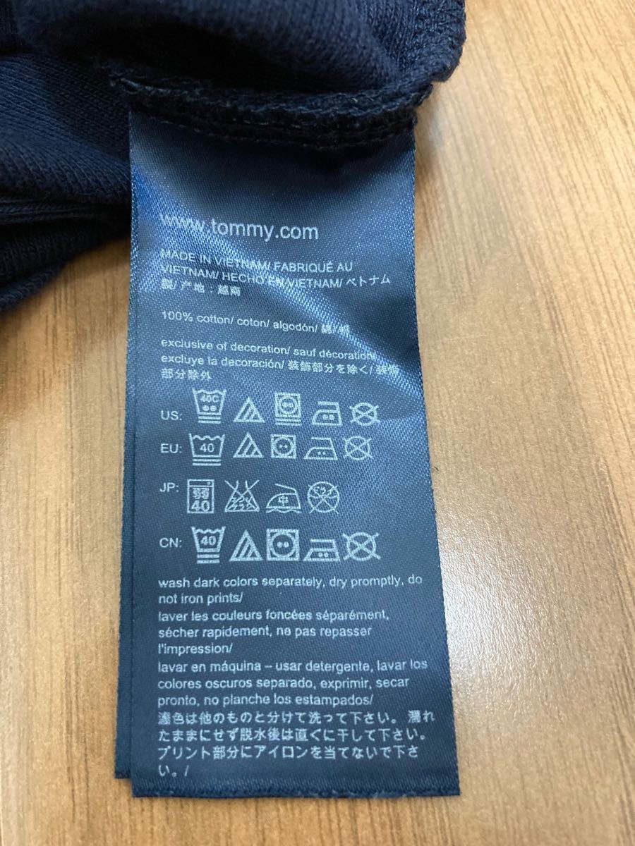 TOMMY HILFIGER  Tシャツ