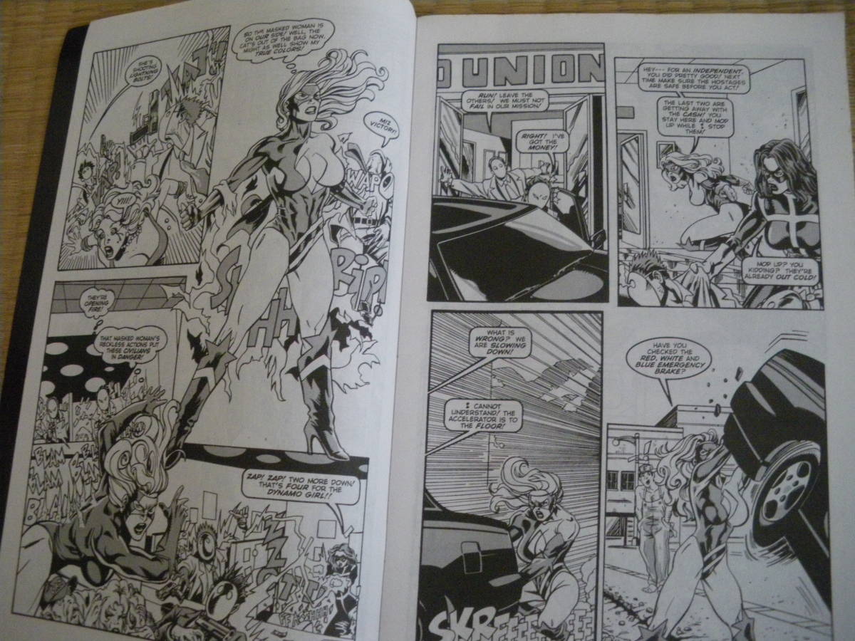 ACコミックス　FEMFORCE　Vol.110　フェムフォース　110号　RAYDA　レイダ　英語コミック　アメコミ　キャットファイト　　_画像2