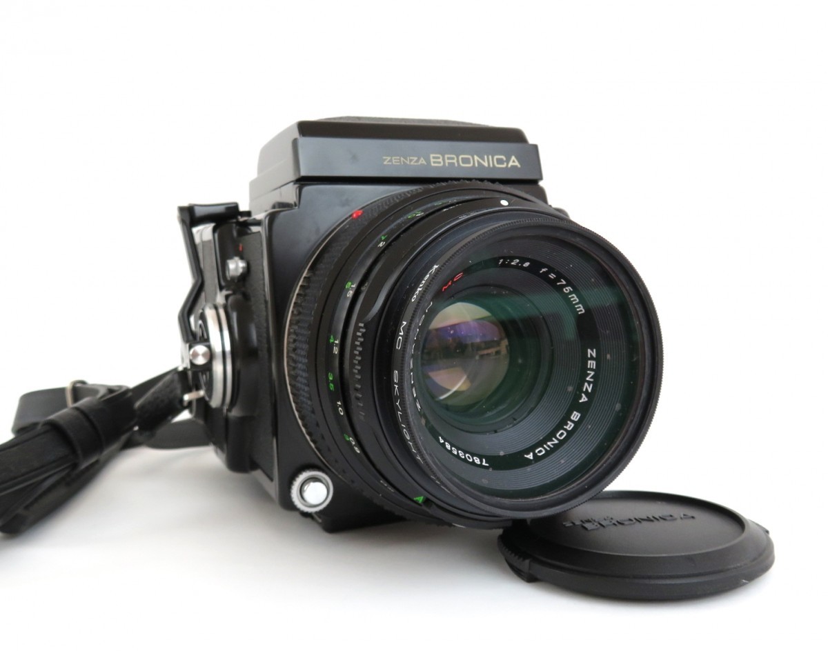 値下げ コンパクトな中判カメラ ZENZA BRONICA ETR-C レンズ3本等付属 ...
