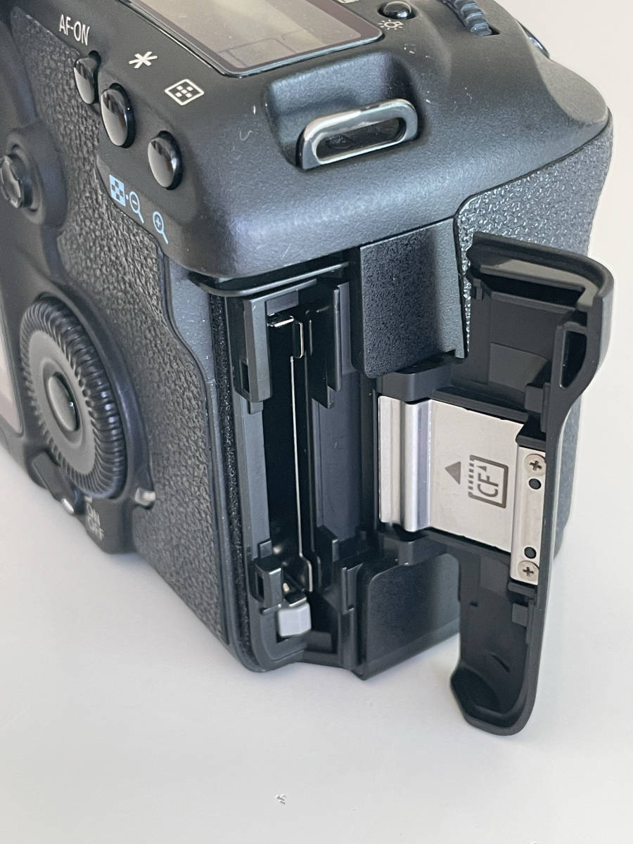 ☆ Canon キャノン EOS 5D Mark II ボディ 付属品あり!! ☆ Canon キャノン EOS 5D Mark II ボディ 付属品あり!!