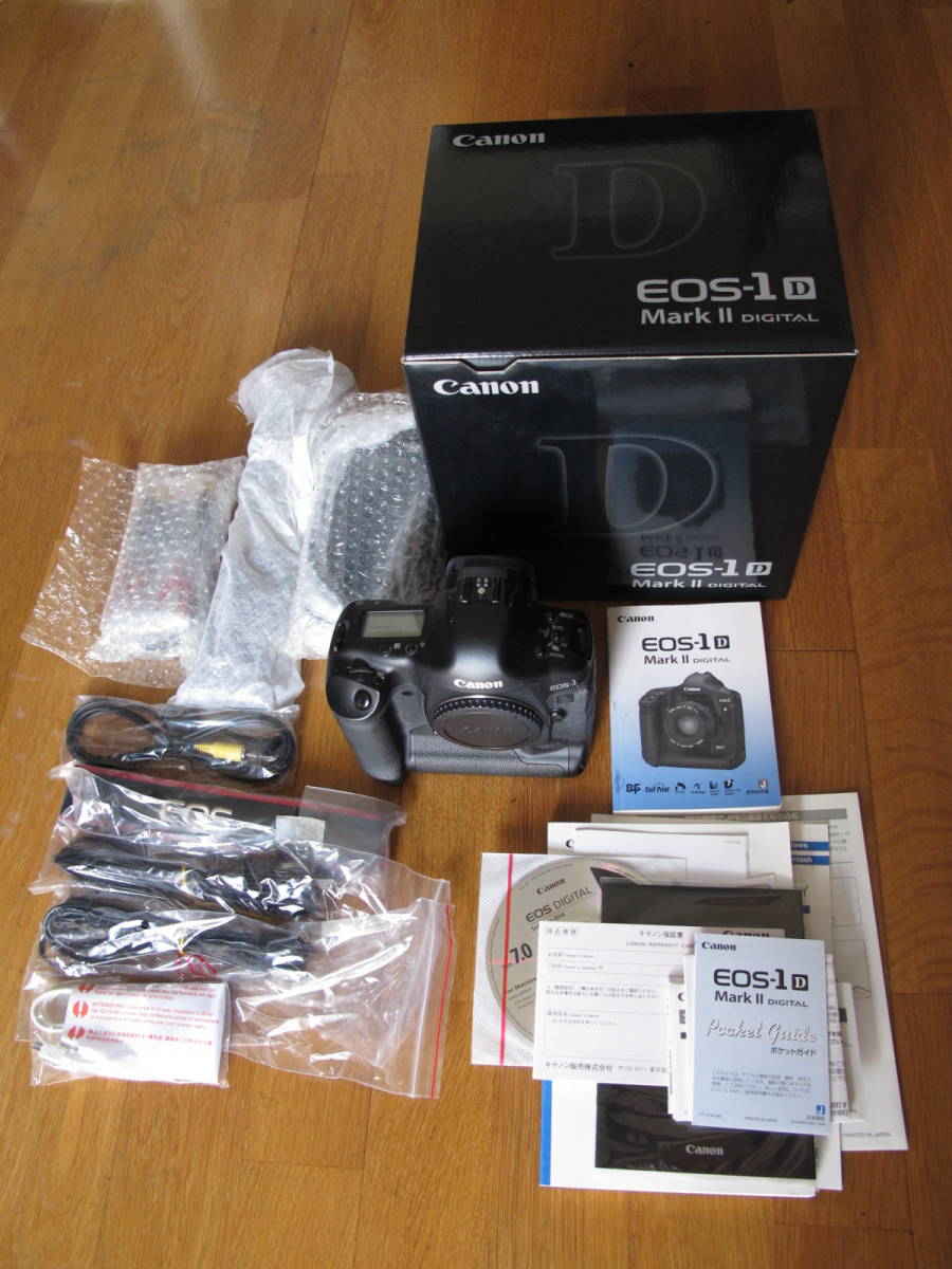 キヤノン EOS-1DMakeⅡ品 充電器、カプラーキット、ストラップ未 キヤノン EOS-1DMakeⅡ品 充電器、カプラーキット、ストラップ未