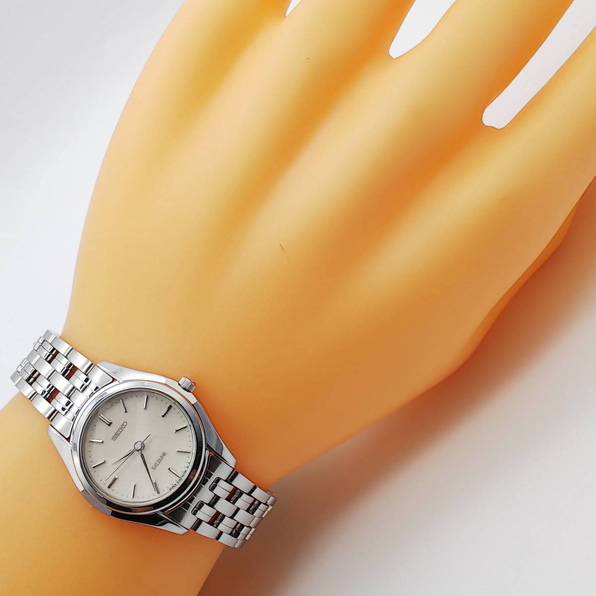 美品【電池交換済】 SEIKO セイコー EXCELINE エクセリーヌ 4J41 美品【電池交換済】 SEIKO セイコー EXCELINE エクセリーヌ 4J41