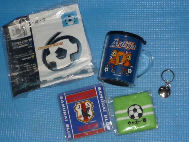 a★非売品・未使用★Ardija2007年大宮アルディージャ 蓋つきマグカップとサッカーボールビーチボール他5点_画像1