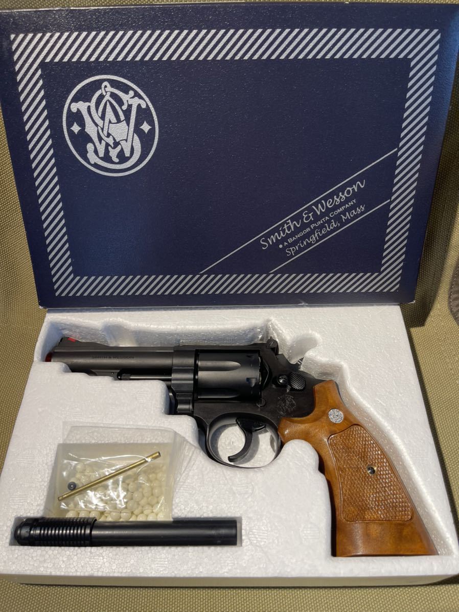 ☆美品 タナカ ガスガン S&W M19 combat magnum 4inchガスリボルバー