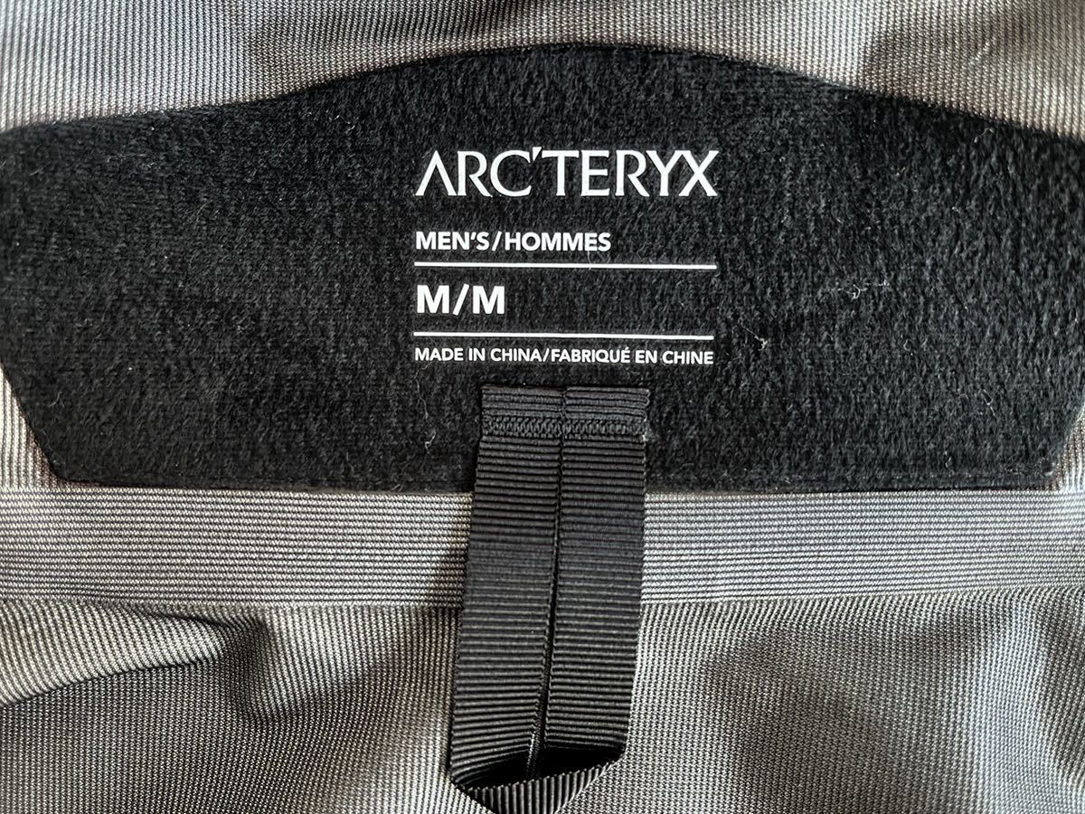 【国内正規　新品】ARC'TERYX Beta LT Jacket Men's Black Sapphire Medium アークテリクス　ベータ　ジャケット　GORE-TEX 　ネイビー