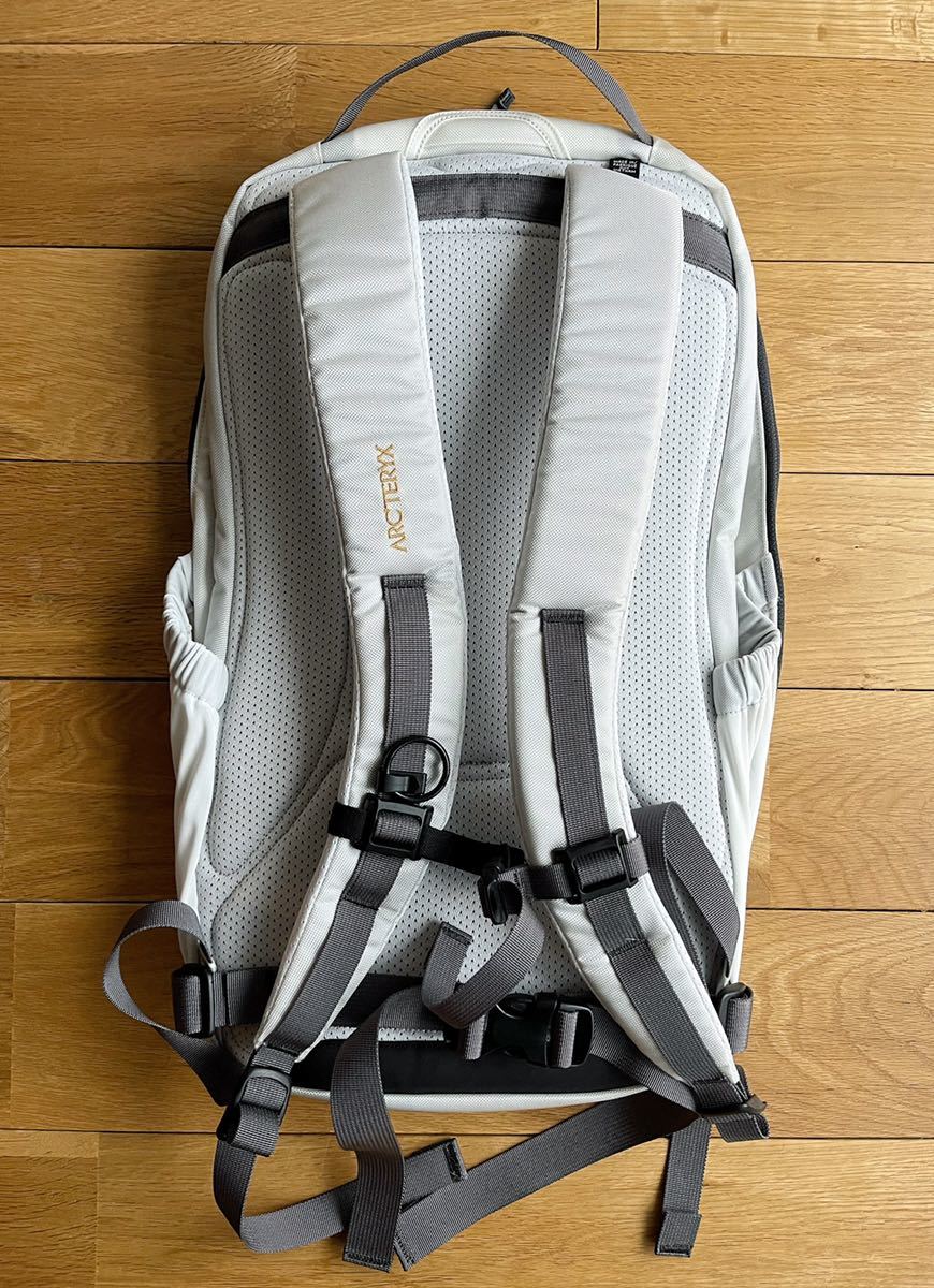 国内正規 新品】ARC'TERYX × BEAMS 別注Mantis 26 Backpack White