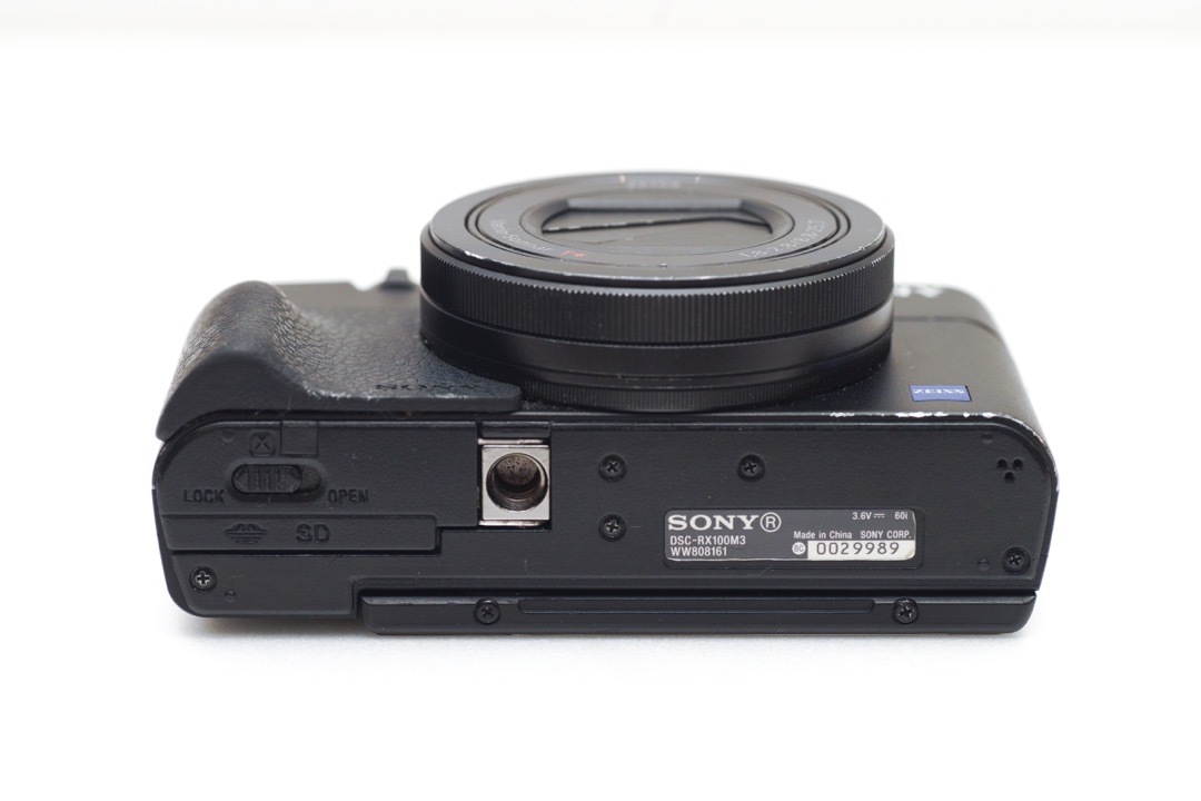 実用品】SONY Cyber-Shot RX100III DSC-RX100M3 本体+バッテリー2個+