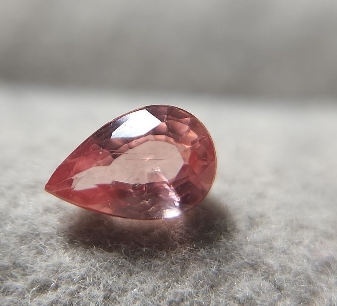 魅惑の蓮の花色】天然石 パパラチアサファイア ルース0.519ct | www