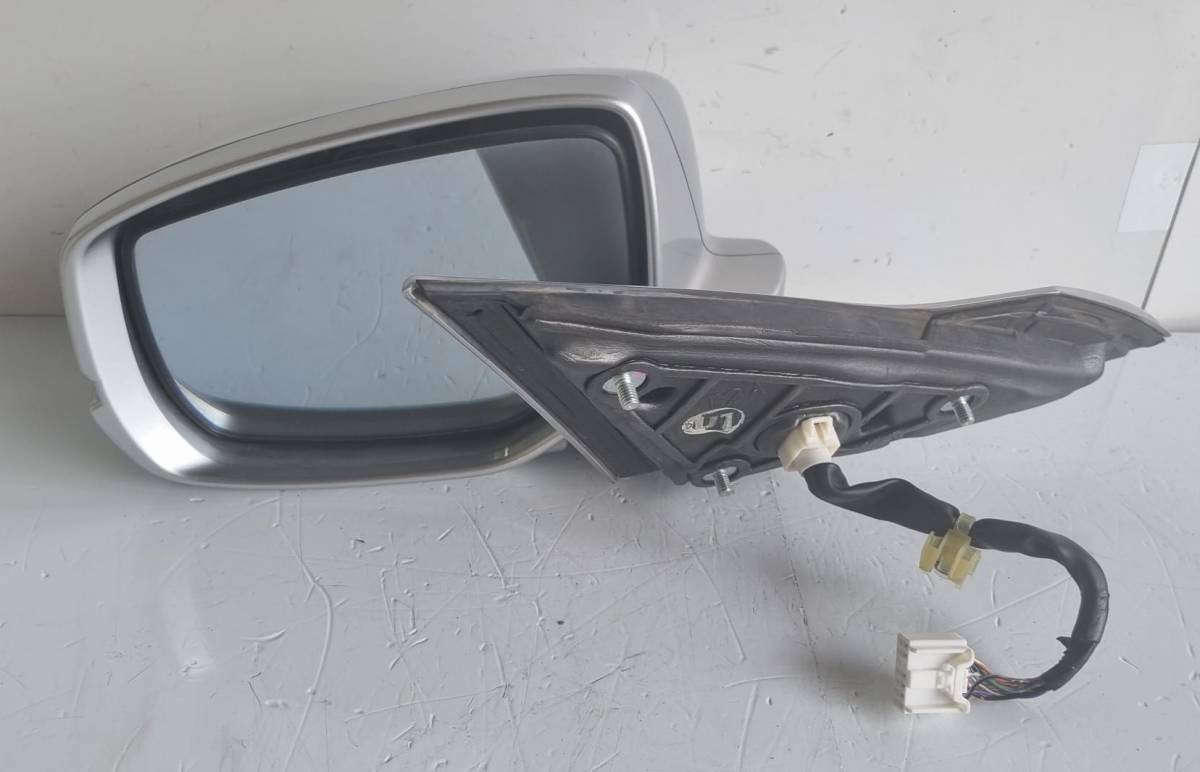  Honda Accord CR6 door mirror left (NH700M silver metallic )