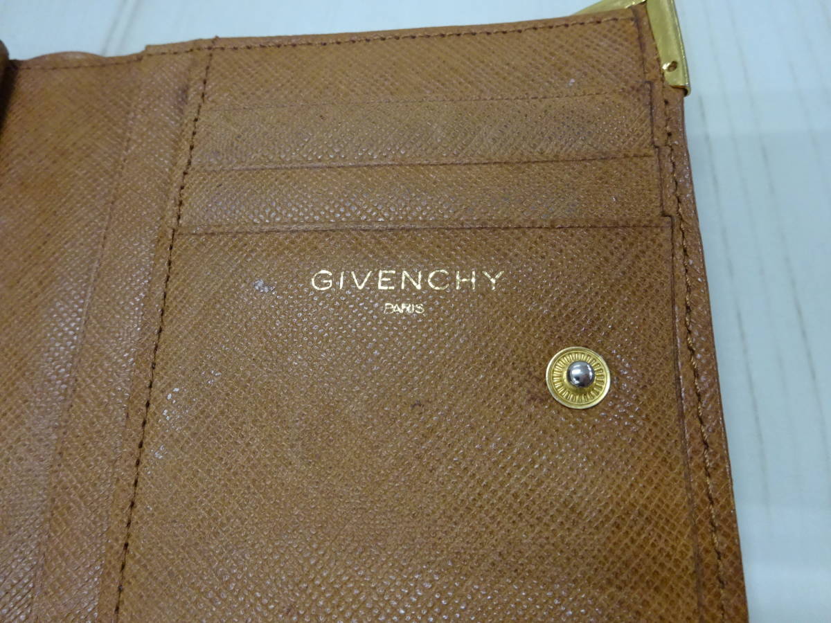 （D-え-112） GIVENCHY ジバンシー 二つ折りがま口財布 財布 がま口 中古の画像5