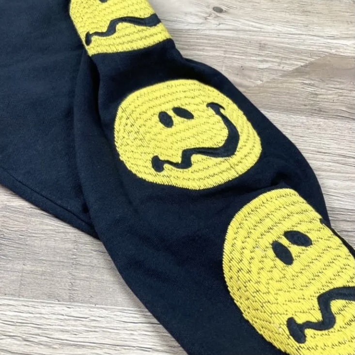 タグ付き未使用 mnml CROOKED SMILE SWEATPANTS ミニマル タグ付き未使用 mnml CROOKED SMILE SWEATPANTS ミニマル