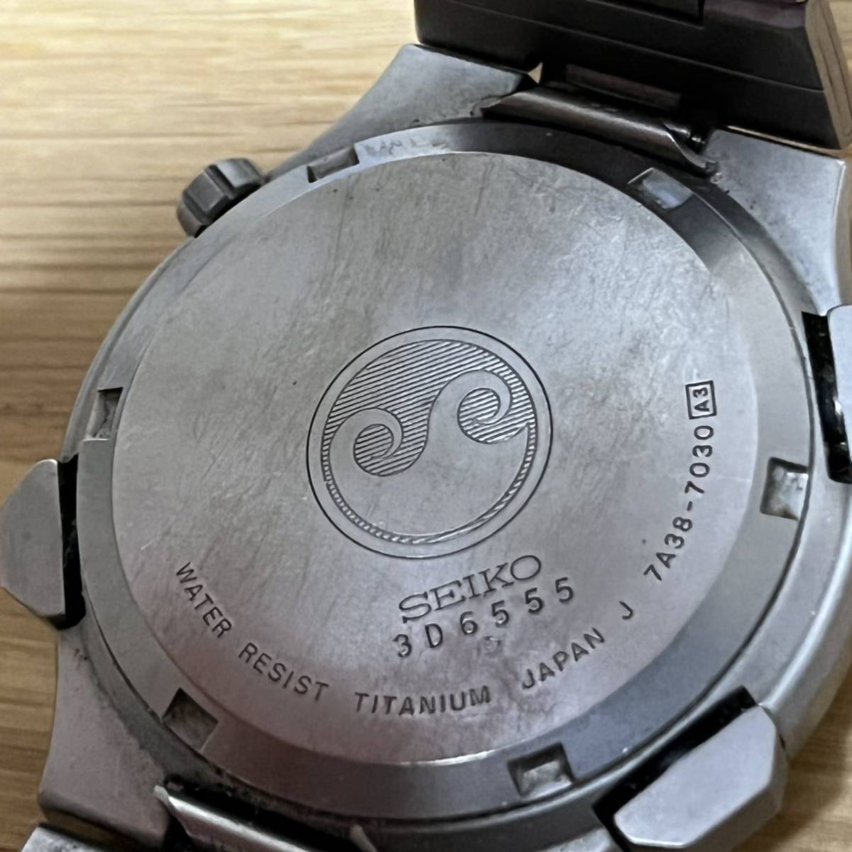 SEIKO クロノグラフ クォーツ 7A38-7030 チタニウム 電池切れ SEIKO クロノグラフ クォーツ 7A38-7030 チタニウム 電池切れ