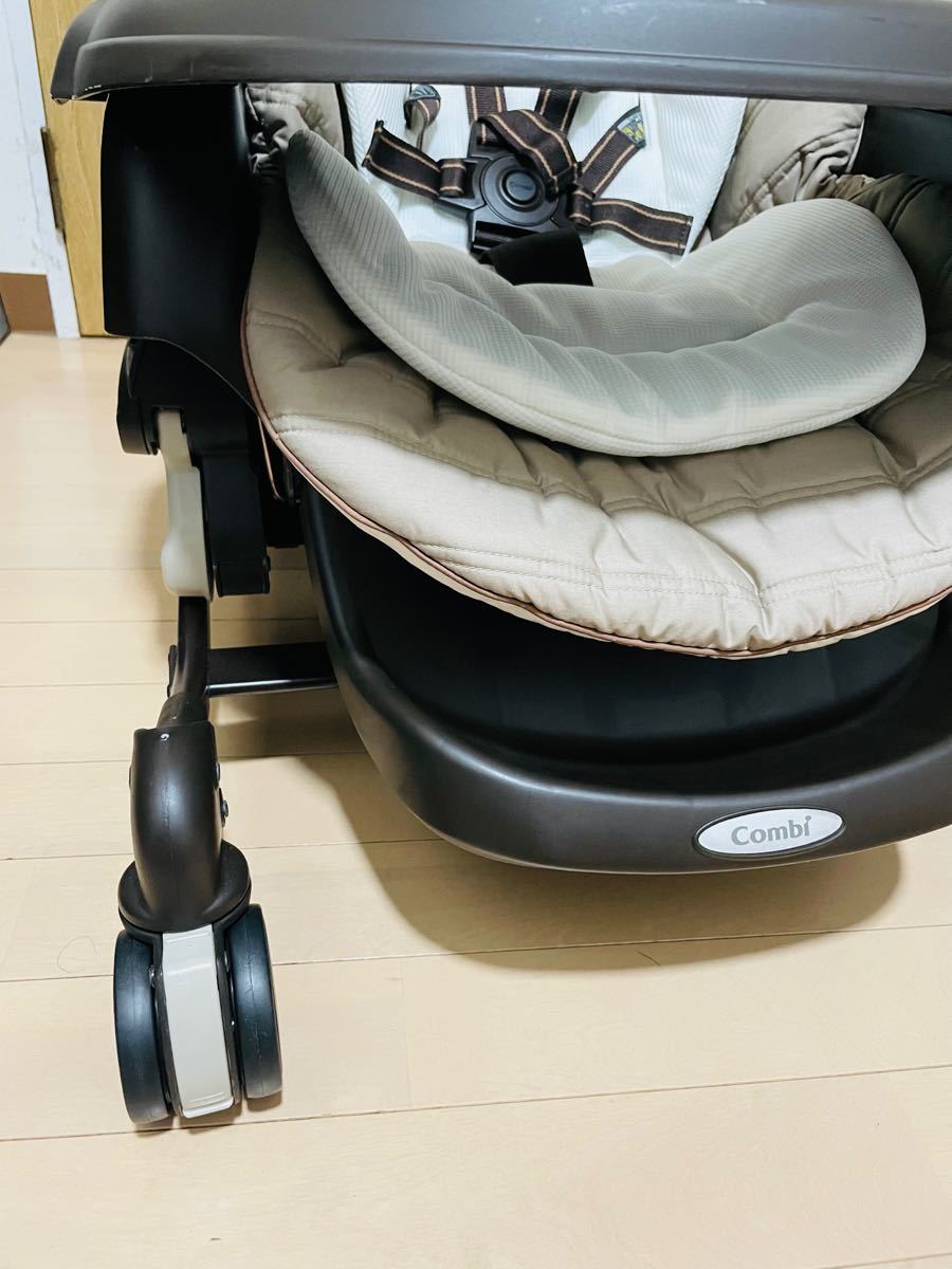 【極美品】コンビ 電動 ネムリラ AT トイザらス・ベビーザらス限定モデル