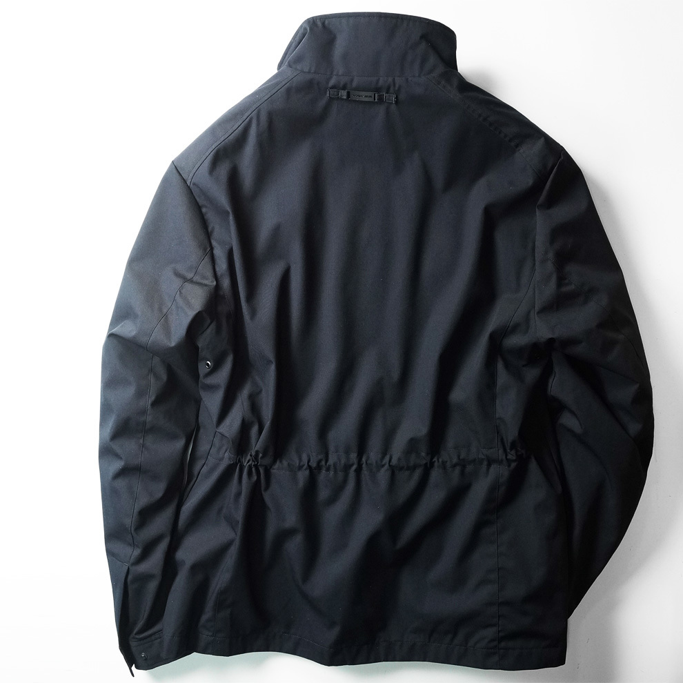 □新品13万【EMPORIO ARMANI】一味違う出し抜き感!M-65ネイビー