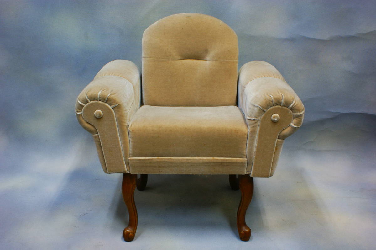 ％％％お宮参 スタジオ撮影 イス 椅子 座り部分までは41㎝、最大高さ70cmx幅63cmx座り部分背もたれ合わせ63cm％％％のサムネイル