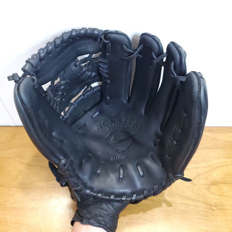 NIKE 松坂大輔モデル M18 シグネチャー ナイキ 一般用大人サイズ NIKE 松坂大輔モデル M18 シグネチャー ナイキ 一般用大人サイズ
