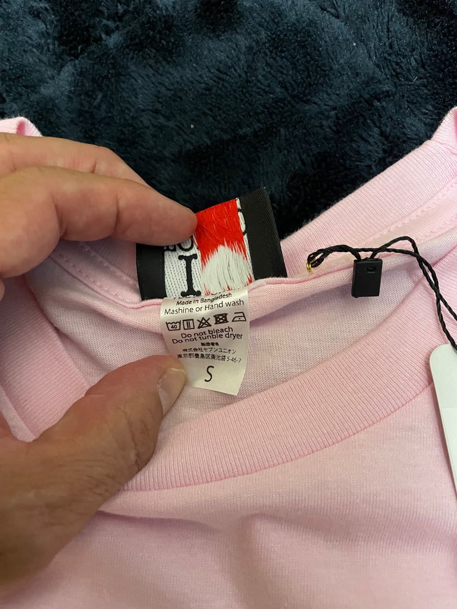 週末限定価格　ハローキティ　I LOVE TOKYO デザイン半袖Tシャツ　サンリオ　ピンク