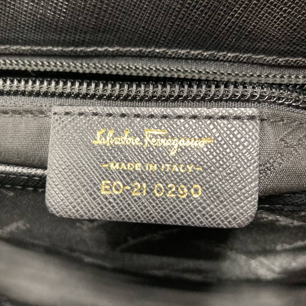 超歓迎】 希少 美品 Salvatore Ferragamo 総柄 ショルダーバッグ labca