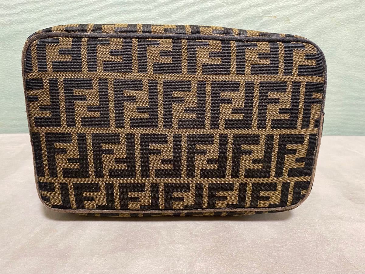 FENDI バニティポーチ | noonanwaste.com