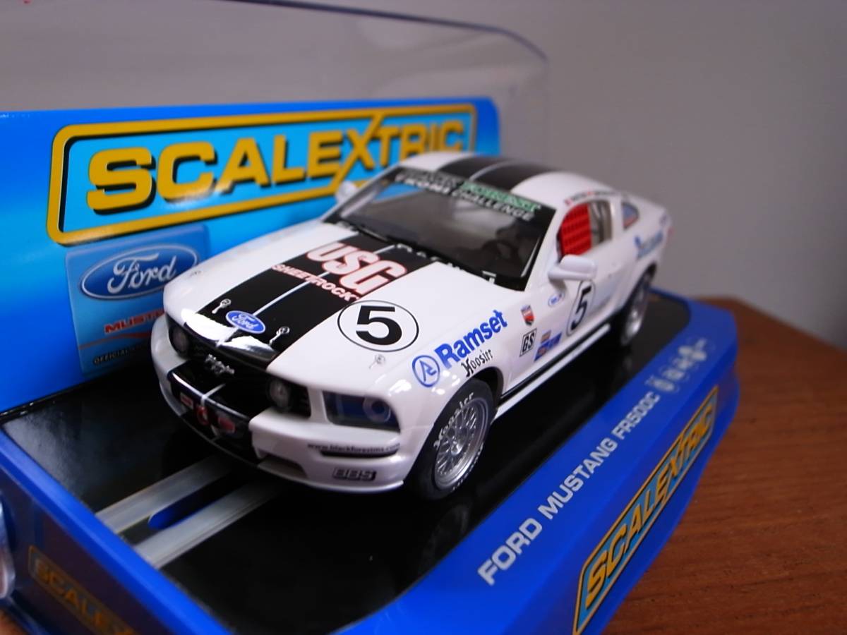 1/32 Scalextric Ford MUSTANG FR500C_画像2