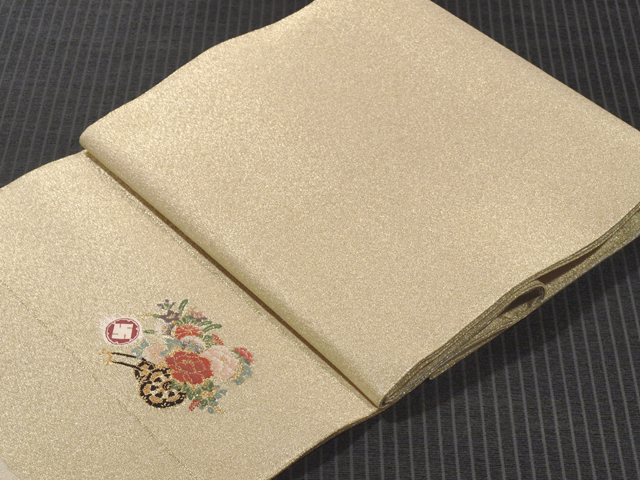 薄金色無地 花車文 西陣織 かがり綴じ 袋帯 未仕立て　TAGI02013 風楽