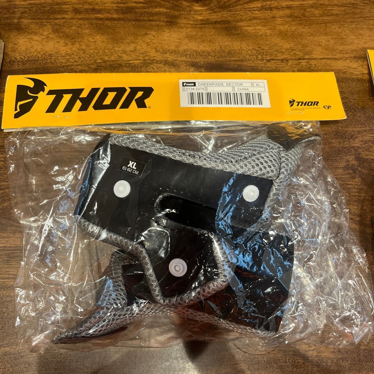 THOR ソアー 0134-2275/0134-2269 18モデル SECTOR ヘルメット用 チークパッドとライナーのセット