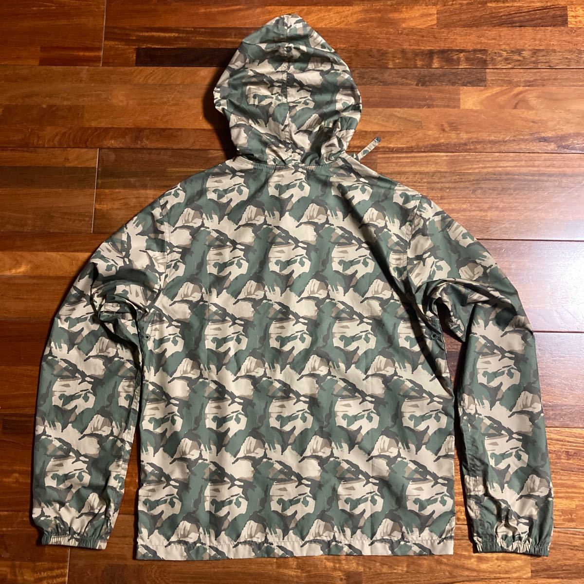 patagonia パタゴニア ライト&バリアブル フーディー カモフラ patagonia パタゴニア ライト&バリアブル フーディー カモフラ