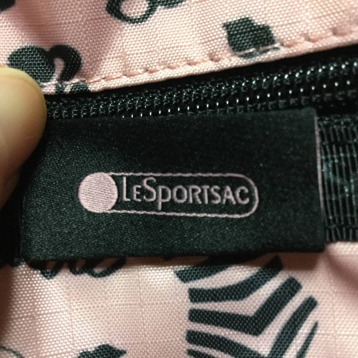 未使用★Barbie × LeSportsac / デビュー60周年記念のバービーとのコラボアイテム　エリーゼ ホーボー「バービーライフ」★_画像5