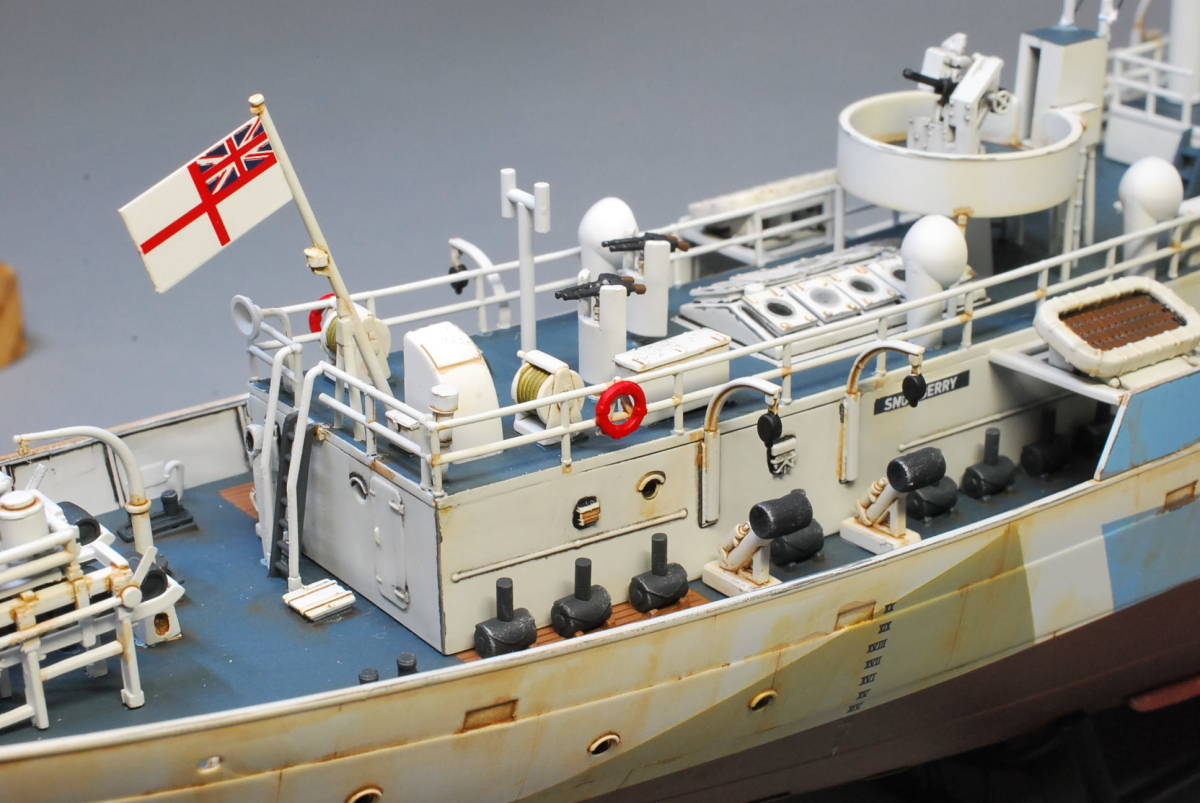 未組立て レベル 1/72 フラワー級コルベット スノーベリ + 未組立て レベル 1/72 フラワー級コルベット スノーベリ +