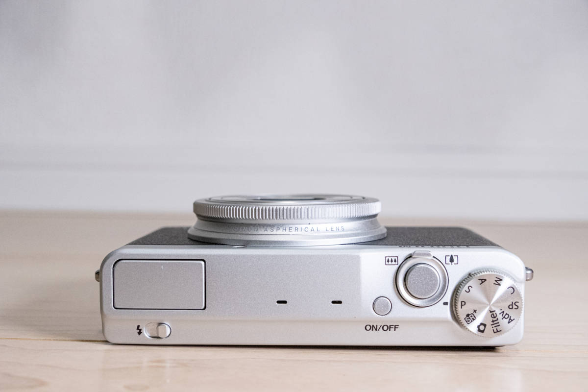 極美品】FUJIFILM XQ2 - coastalcareeracademy.com