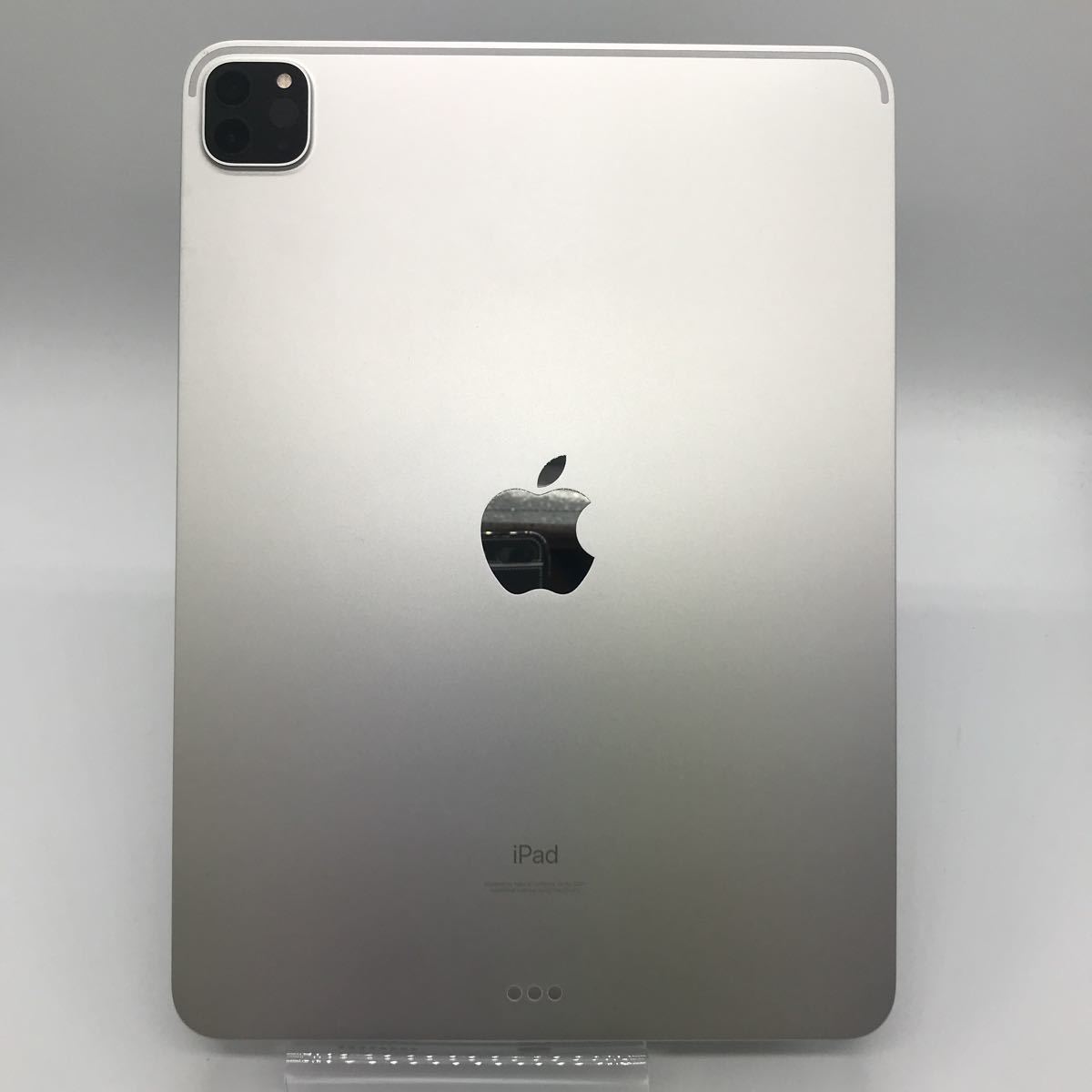 美品　iPad Pro 11インチ　第3世代 Wi-Fi 256GB シルバー _画像2