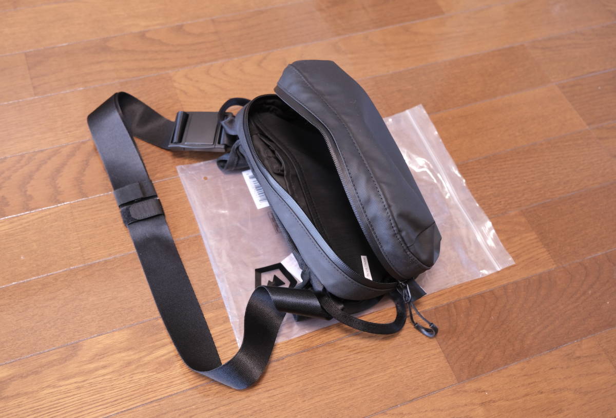 【極美品】WANDRD_D1 FANNY PACK クロスバッグ ウェストバッグ☆付属品完備☆_画像5