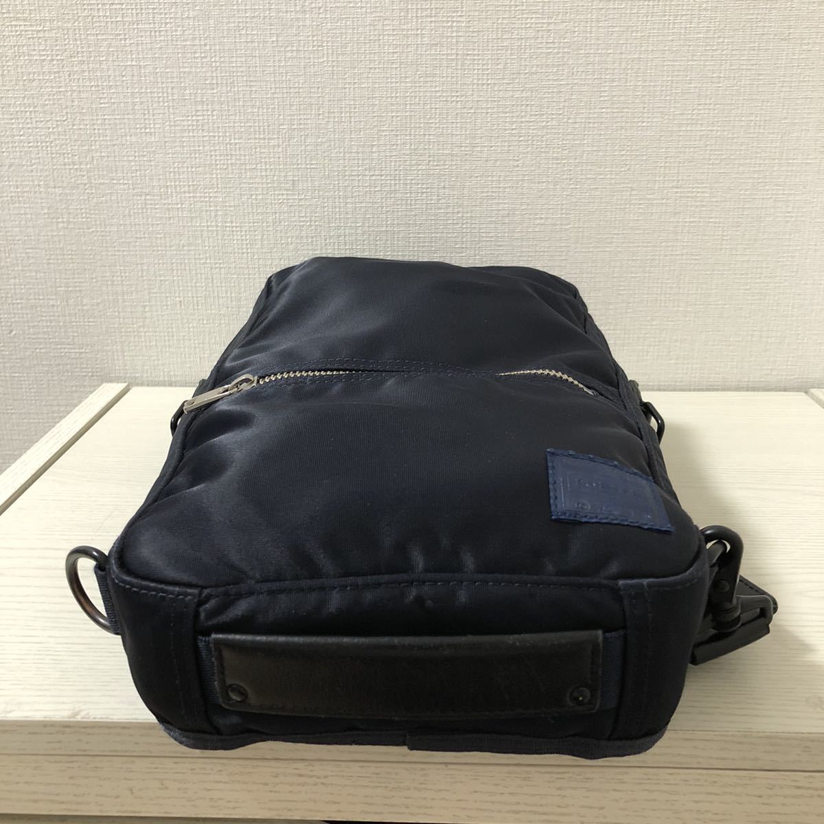新品同様】定価27,500 ポーター リフト ワンショルダーバッグ PORTER