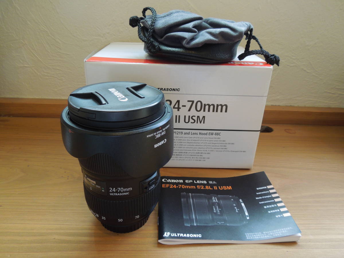 極上品 元箱・付属品付き Canon キヤノン EF24-70mm F2.8 L II USM Ⅱ
