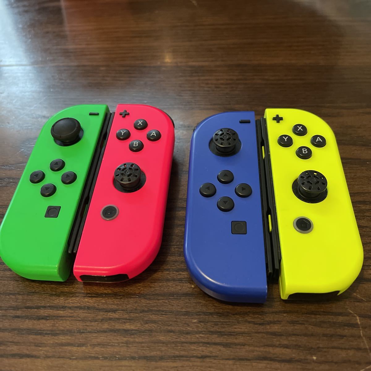 正規逆輸入品】 Nintendo Switch ジョイコン ネオングリーン ネオン