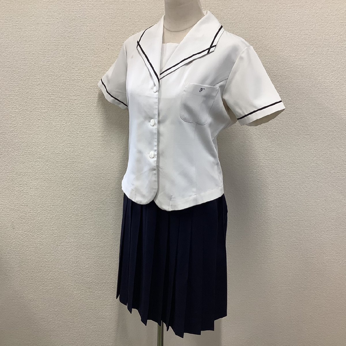 A869 (中古) 栃木県 鹿沼高校 あっけなく 2点セット /M/W69/丈57 A869 (中古) 栃木県 鹿沼高校 あっけなく 2点セット /M/W69/丈57
