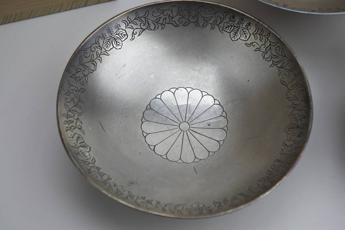  небо .. внизу .. серебряный чашечка для сакэ Taisho 4 год (1915 год ) небо .. внизу . немедленно ранг большой . память ...3 -слойный оригинальный серебряный чашечка для сакэ оригинальный серебряный Tenshodo производства 